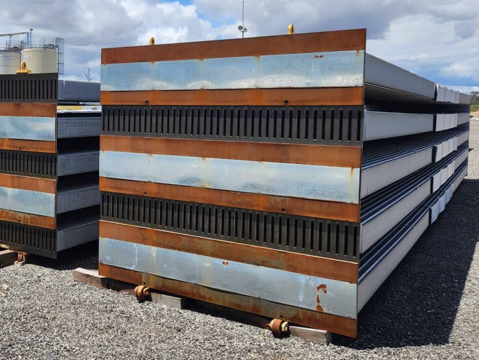 laser cleaning, sandblasting, heavy machine parts cleaning, boat trailer rust removal, rust removal, car restorations, soot removal, mould removal, sand blasting, toronto sandblasting, graffiti removal